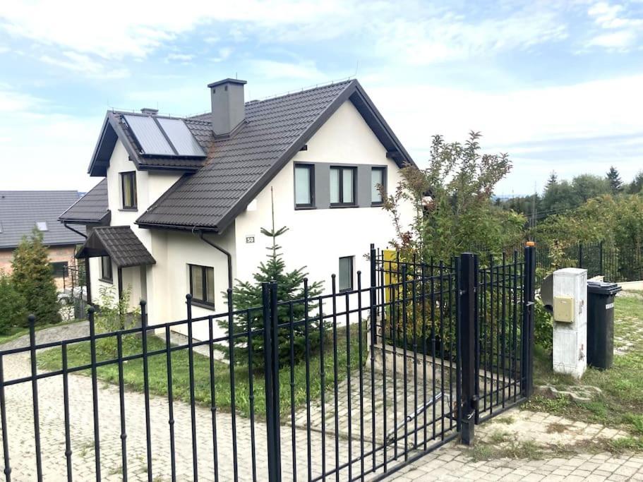 Villa Tymi3 Dom Na Wzgorzu Przy Stoku à Przemyśl Extérieur photo